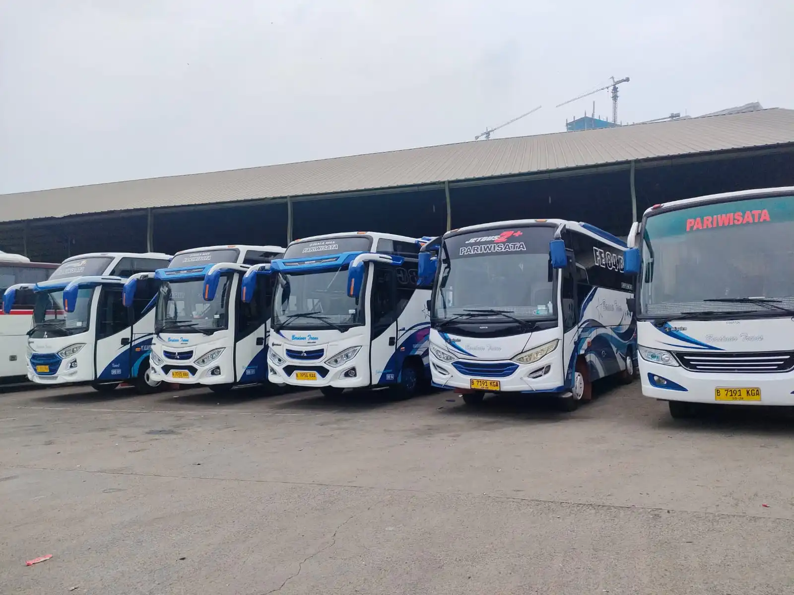 Sewa Bus Pariwisata di Bekasi